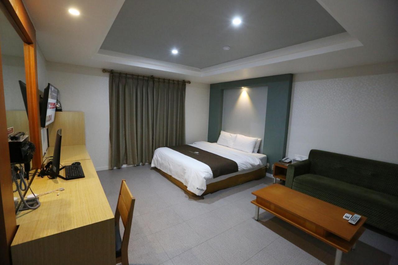 Amour Hotel Suwon Eksteriør billede