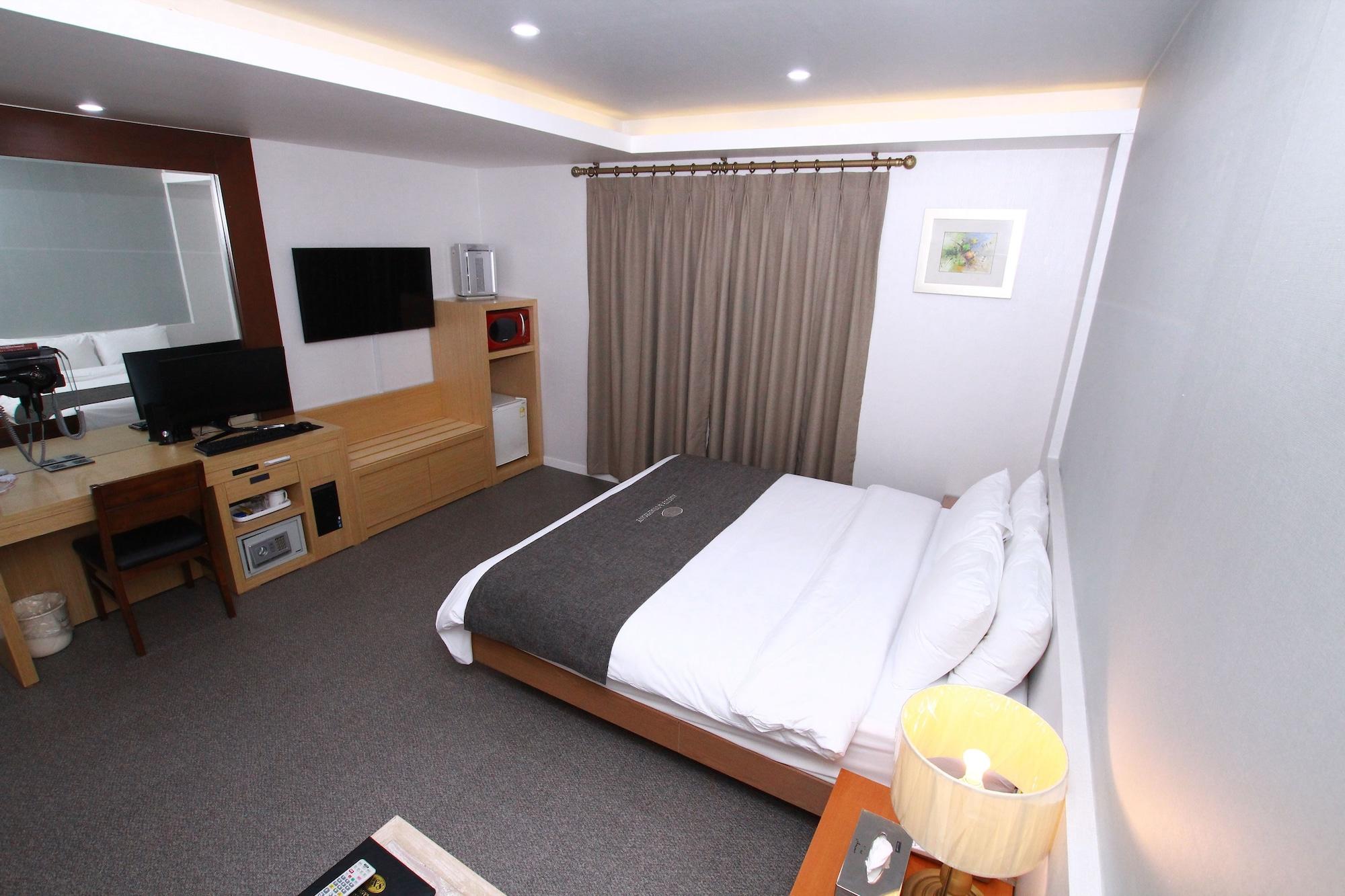Amour Hotel Suwon Eksteriør billede