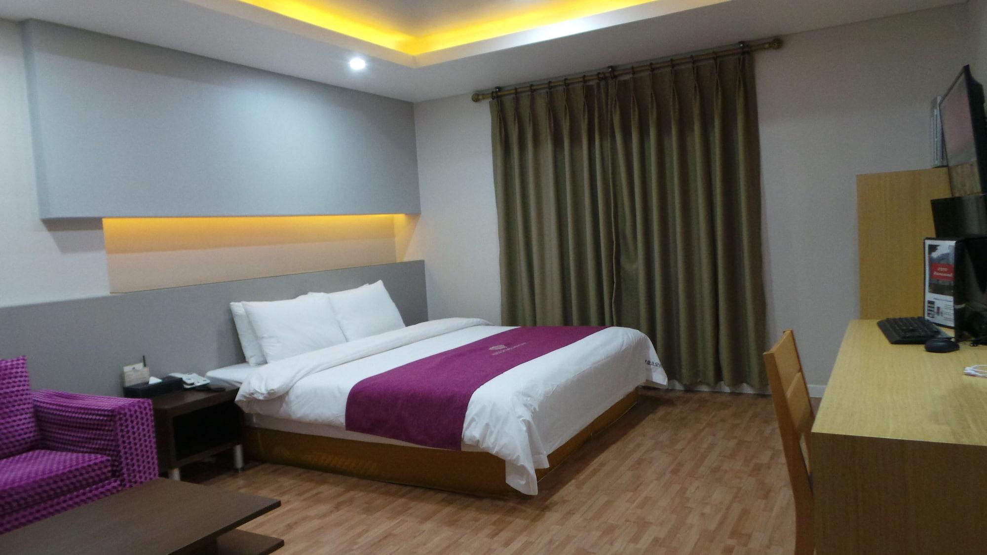Amour Hotel Suwon Eksteriør billede