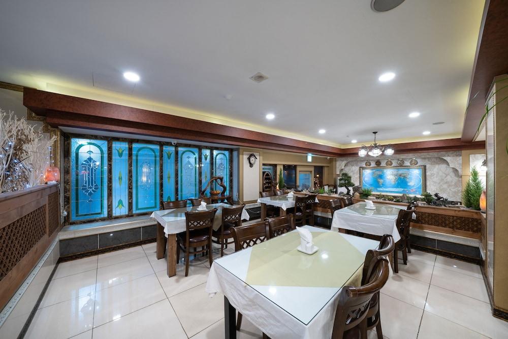 Amour Hotel Suwon Eksteriør billede