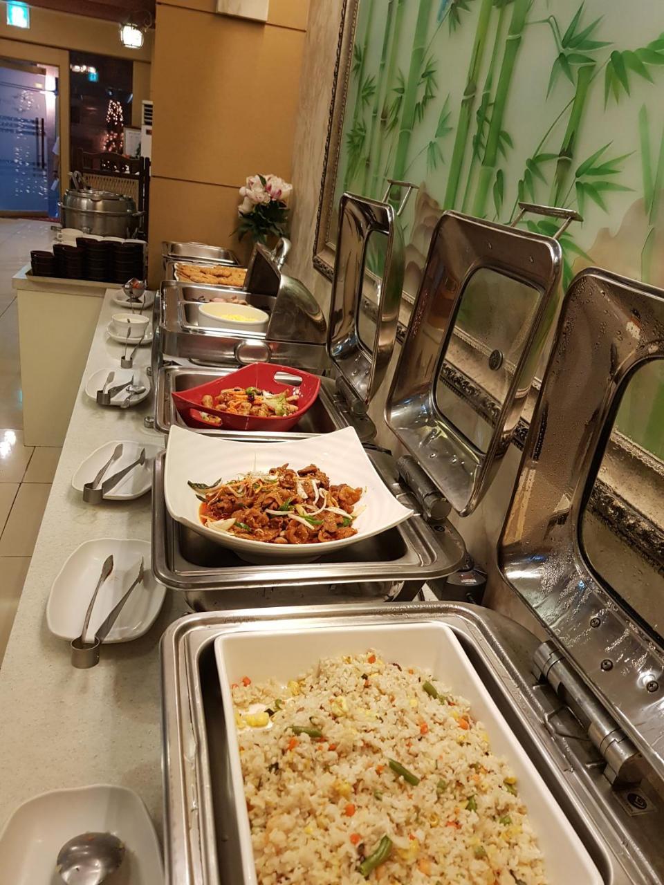 Amour Hotel Suwon Eksteriør billede