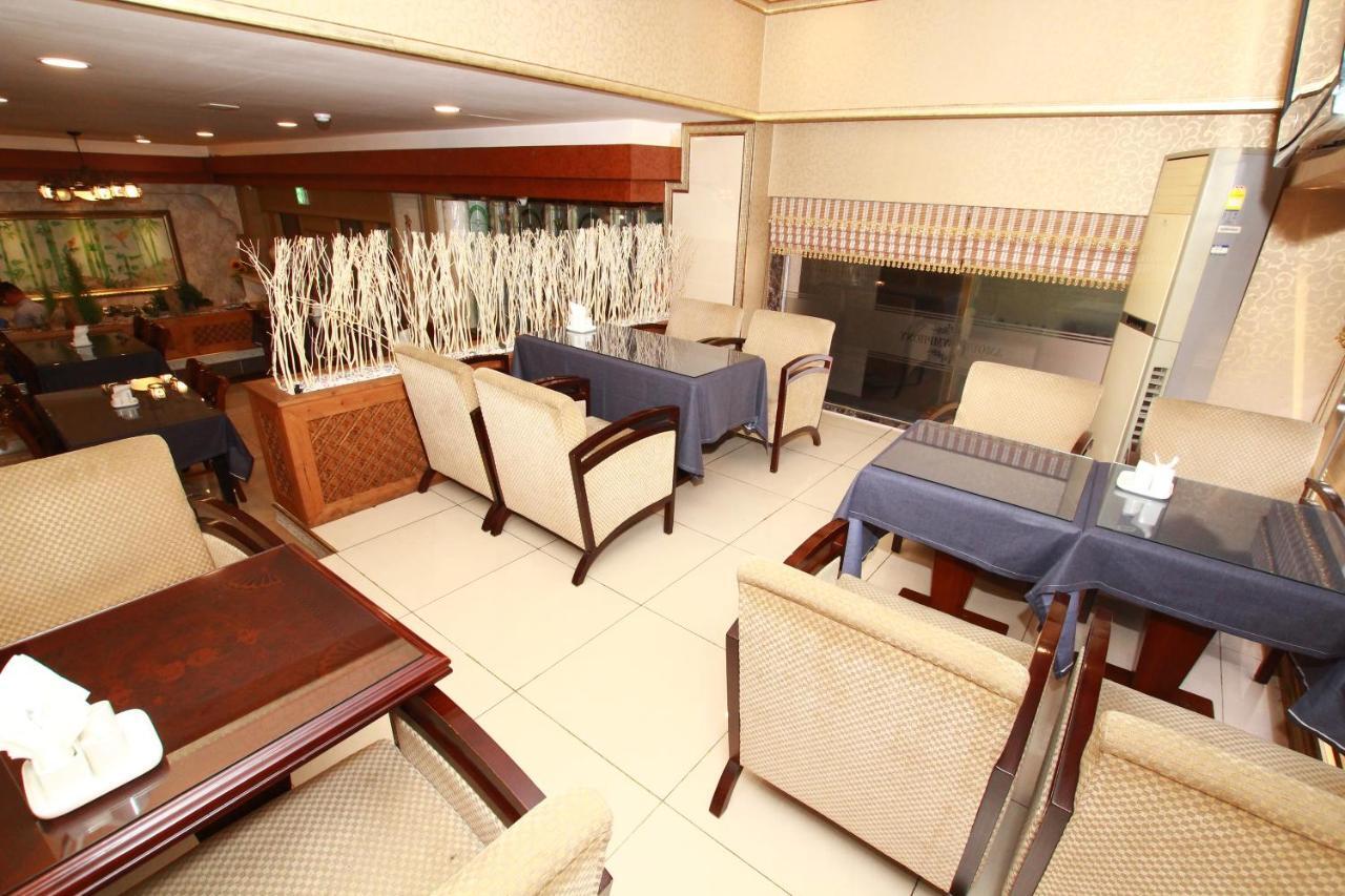 Amour Hotel Suwon Eksteriør billede