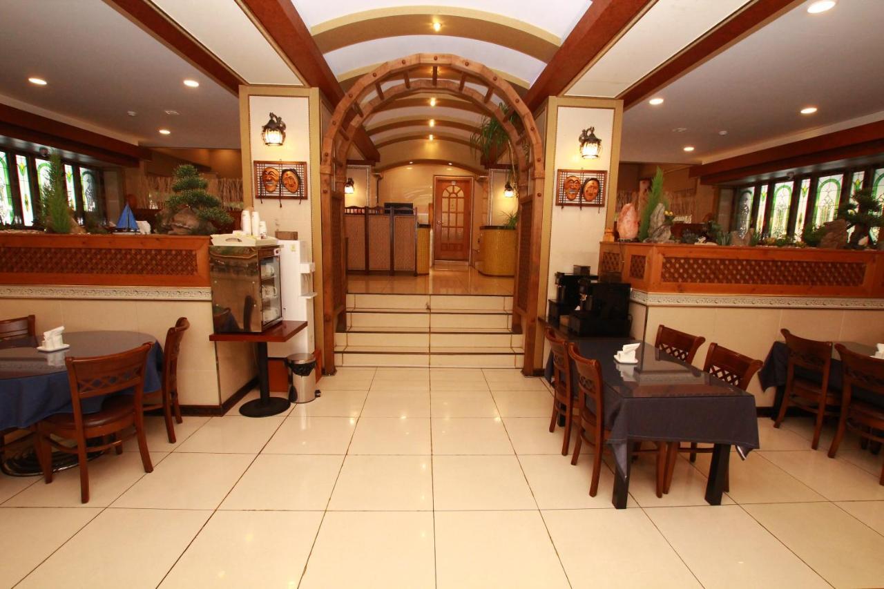 Amour Hotel Suwon Eksteriør billede